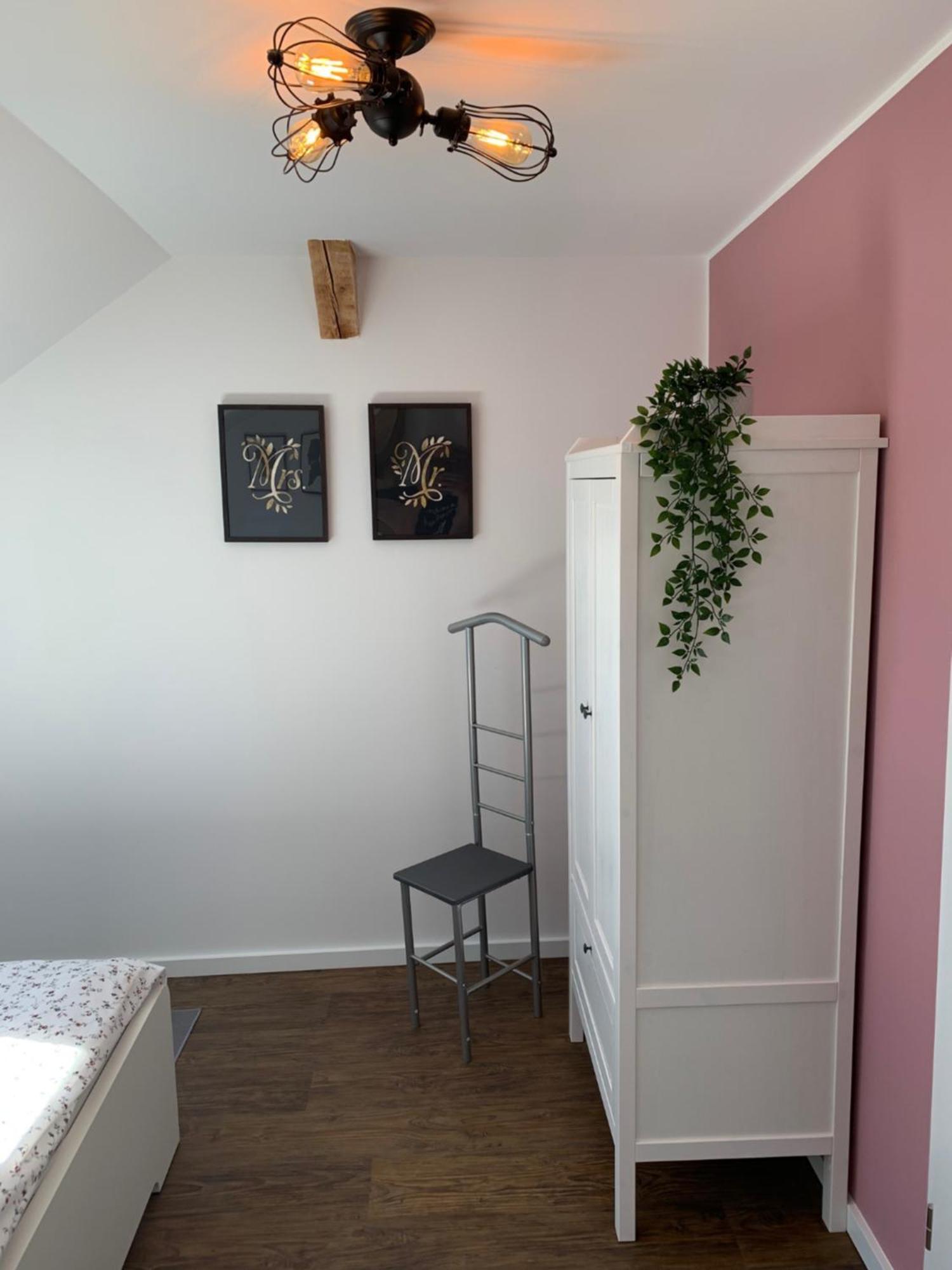 Apartement Lujzi วิลเฮล์มฮาเฟน ภายนอก รูปภาพ
